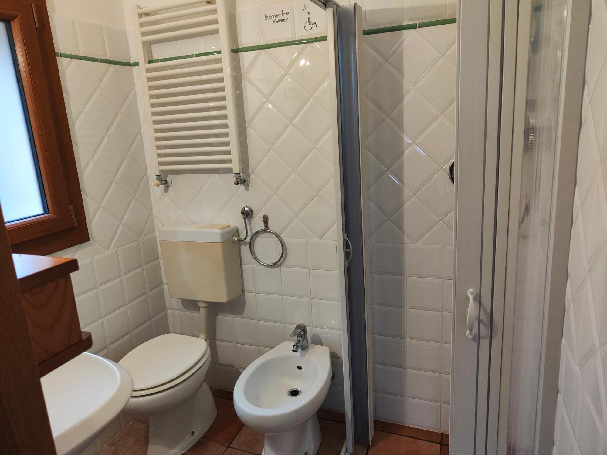 Agriturismo "Crocino In Chianti" Джайоле ин Кианти Стая снимка