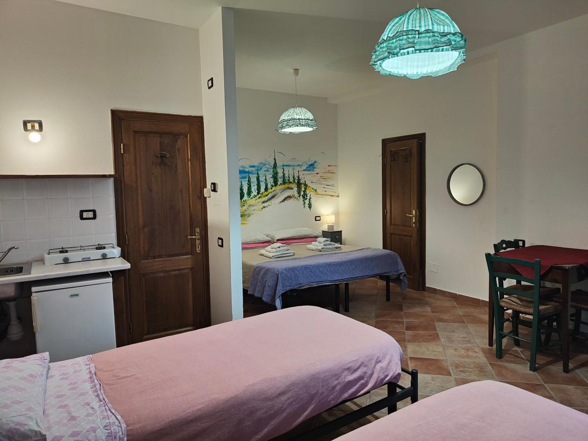 Agriturismo "Crocino In Chianti" Джайоле ин Кианти Стая снимка