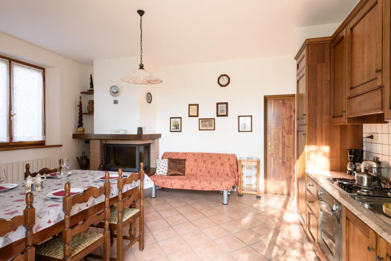 Agriturismo "Crocino In Chianti" Джайоле ин Кианти Екстериор снимка