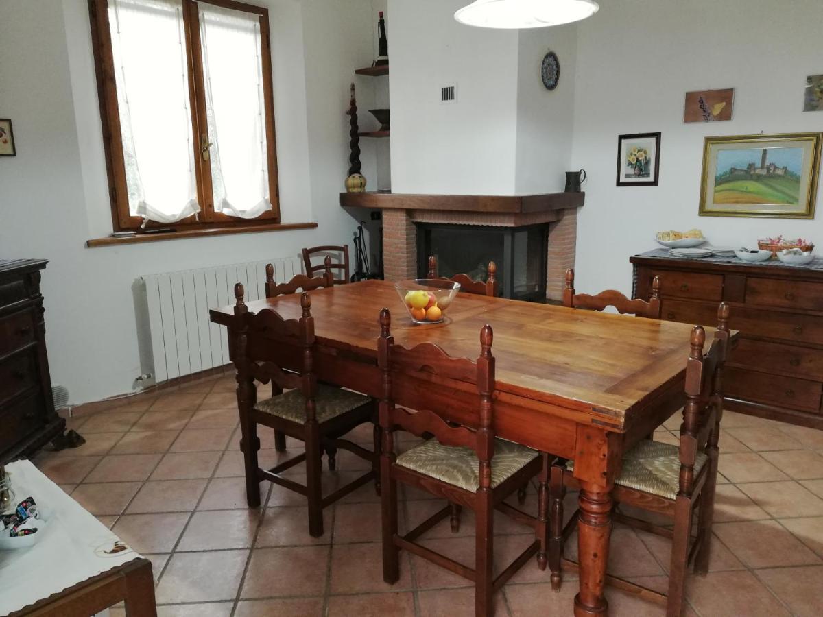 Agriturismo "Crocino In Chianti" Джайоле ин Кианти Екстериор снимка